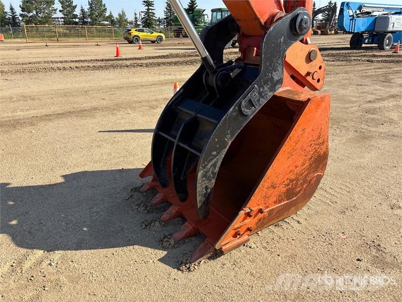 Hitachi ZX-200-LC Tracked Excavator Bageri gusjeničari