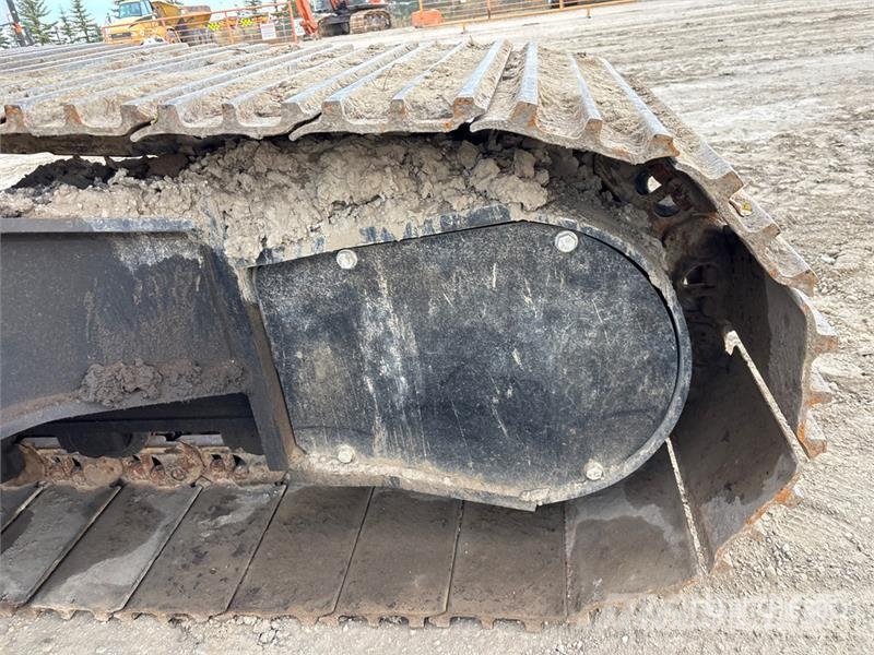 Hitachi ZX200LC-3 Tracked Excavator Crawler excavators
