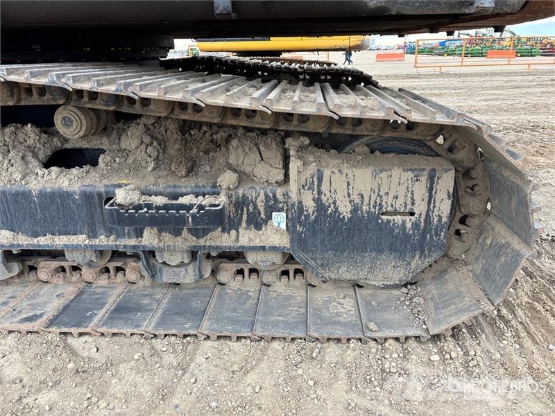 Hitachi ZX200LC-3 Tracked Excavator Crawler excavators
