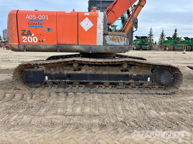 Hitachi ZX200LC-3 Tracked Excavator Crawler excavators