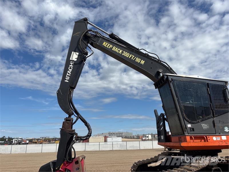 Hitachi ZX210F-3 Houtklover