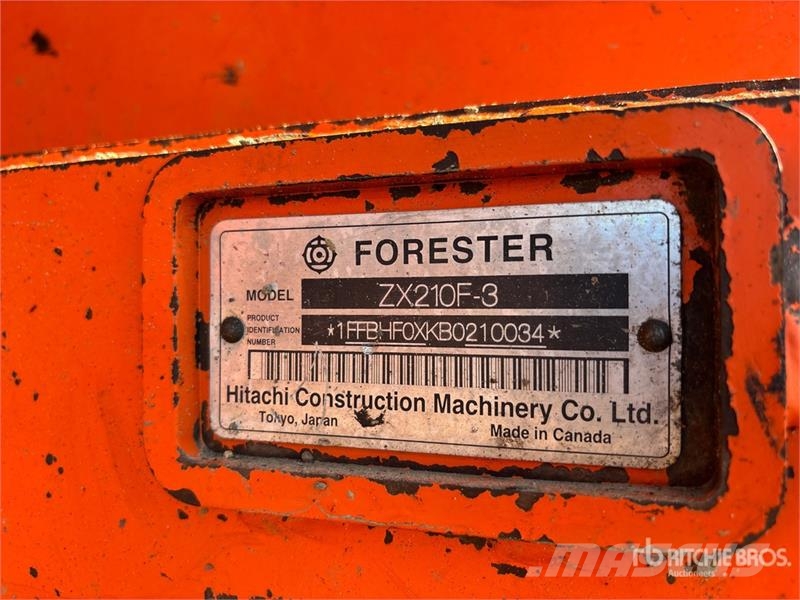Hitachi ZX210F-3 Houtklover