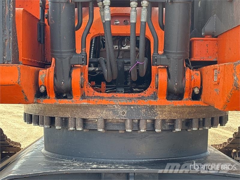 Hitachi ZX210F-3 Houtklover