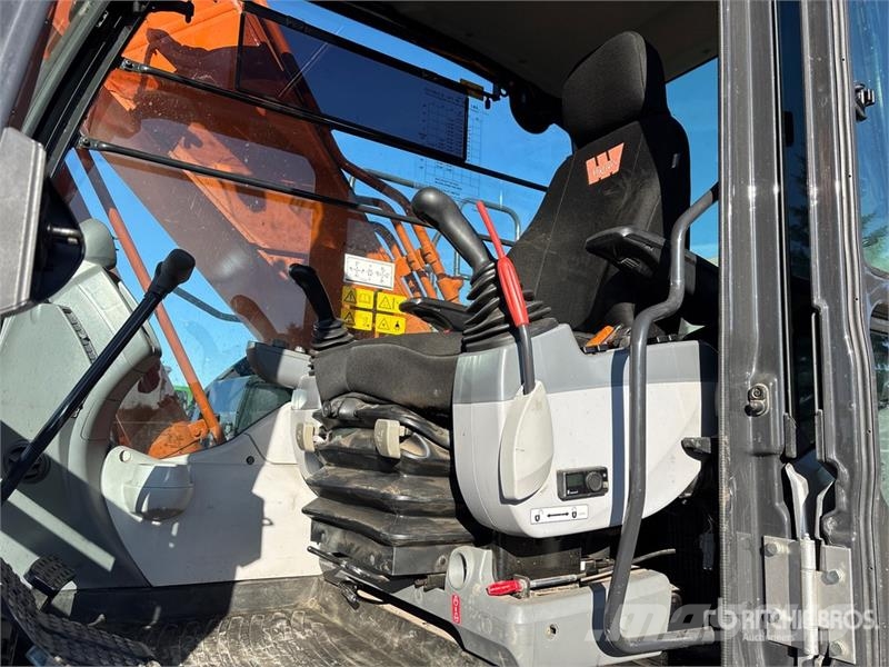 Hitachi ZX210LC-6 Tracked Excavator Bageri guseničari
