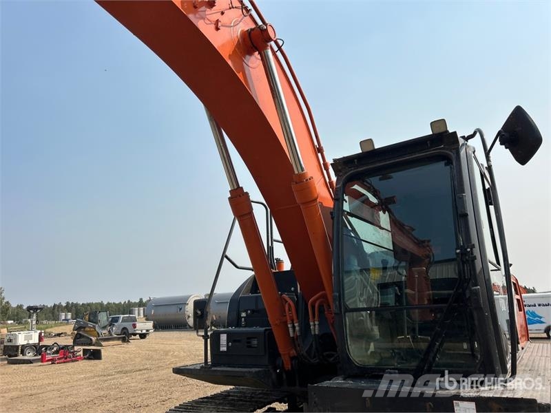 Hitachi ZX210LC-7H Tracked Excavator 履帶式 挖土機/掘鑿機/挖掘機