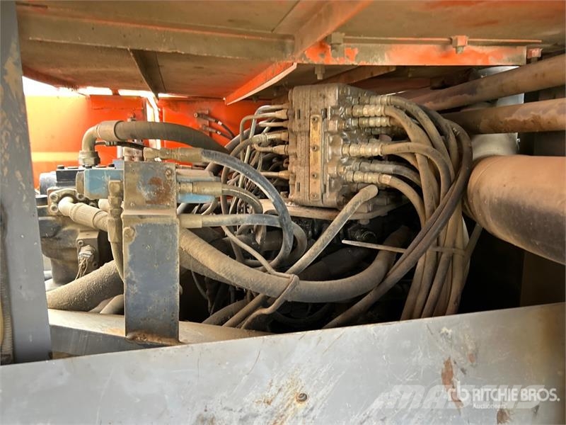 Hitachi ZX270 Koparki gąsienicowe