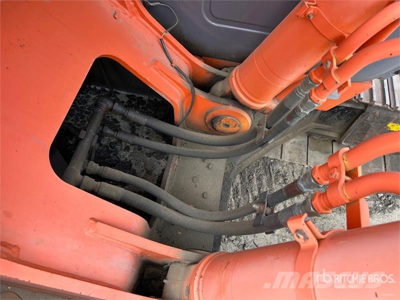 Hitachi ZX270 Koparki gąsienicowe
