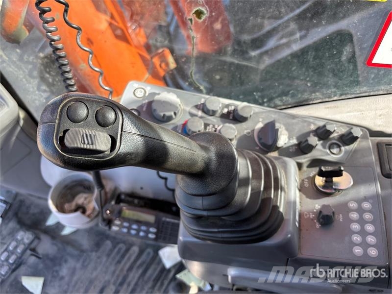 Hitachi ZX300LC-6N Tracked Excavator Bageri gusjeničari