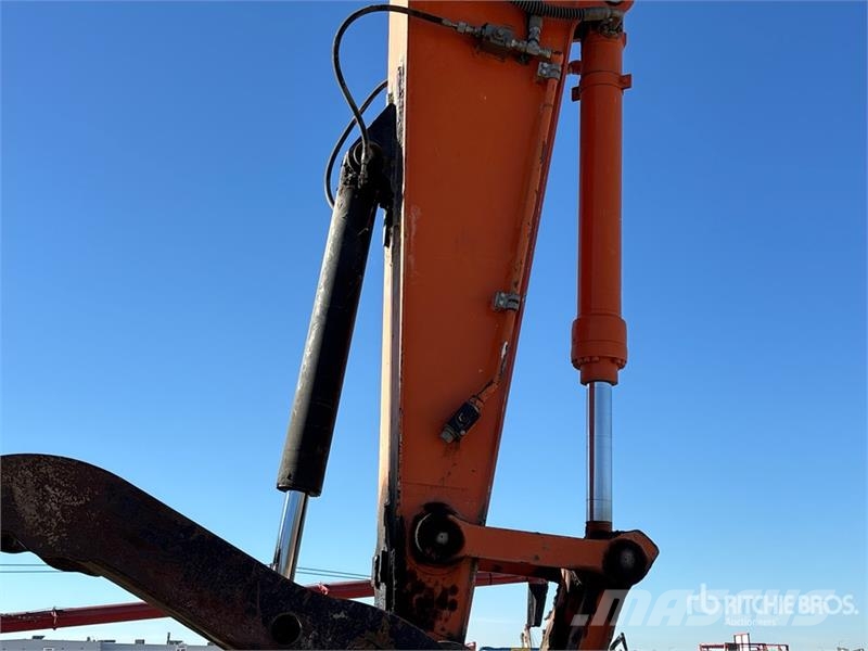 Hitachi ZX300LC-6N Tracked Excavator Bageri gusjeničari