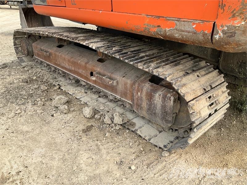 Hitachi ZX330LC Vikšriniai ekskavatoriai