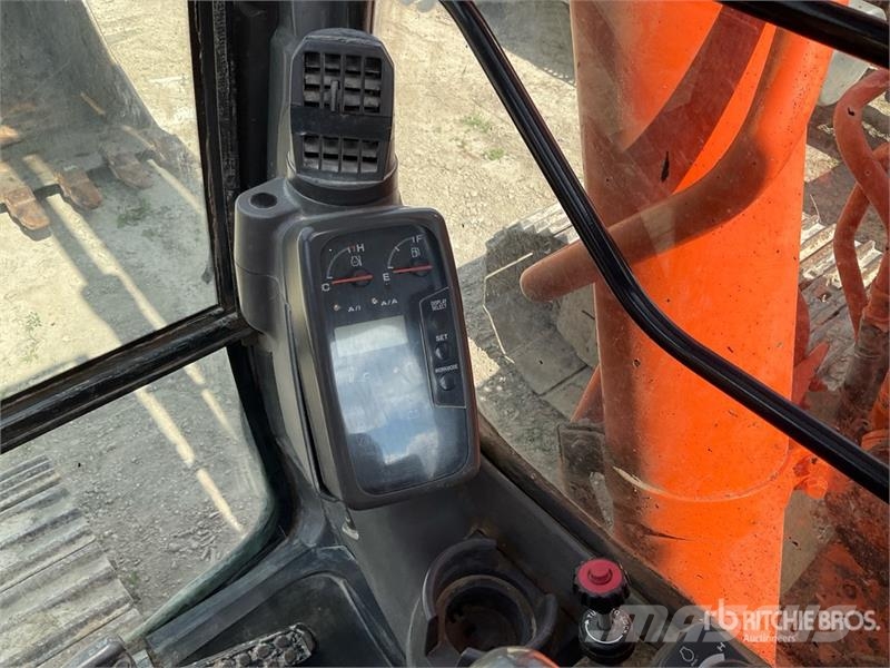 Hitachi ZX330LC Vikšriniai ekskavatoriai