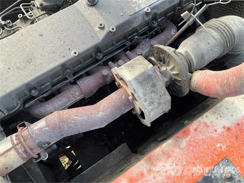 Hitachi ZX330LC Vikšriniai ekskavatoriai