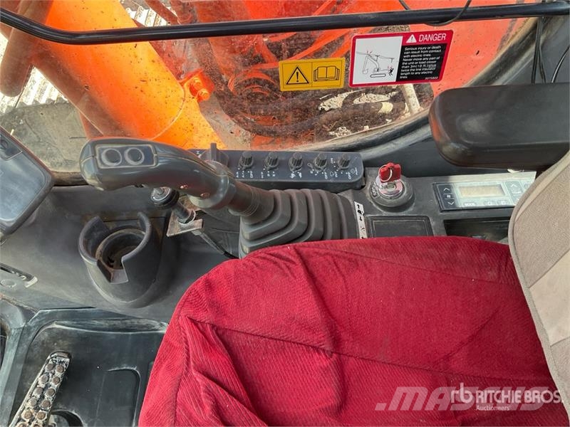 Hitachi ZX330LC Vikšriniai ekskavatoriai