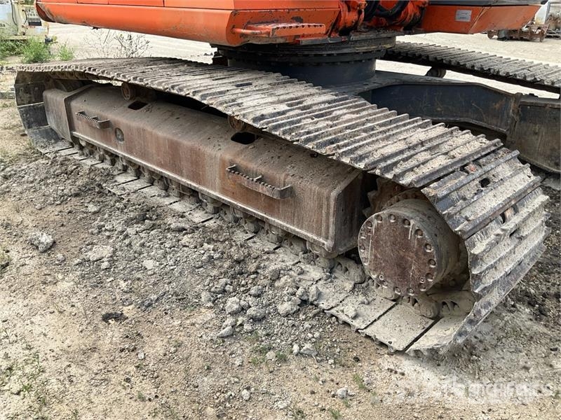Hitachi ZX330LC Vikšriniai ekskavatoriai
