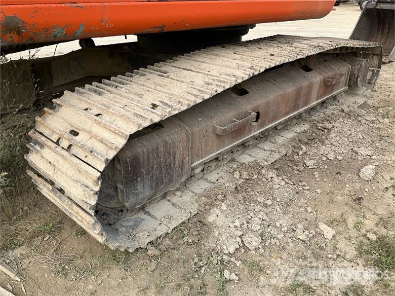 Hitachi ZX330LC Vikšriniai ekskavatoriai