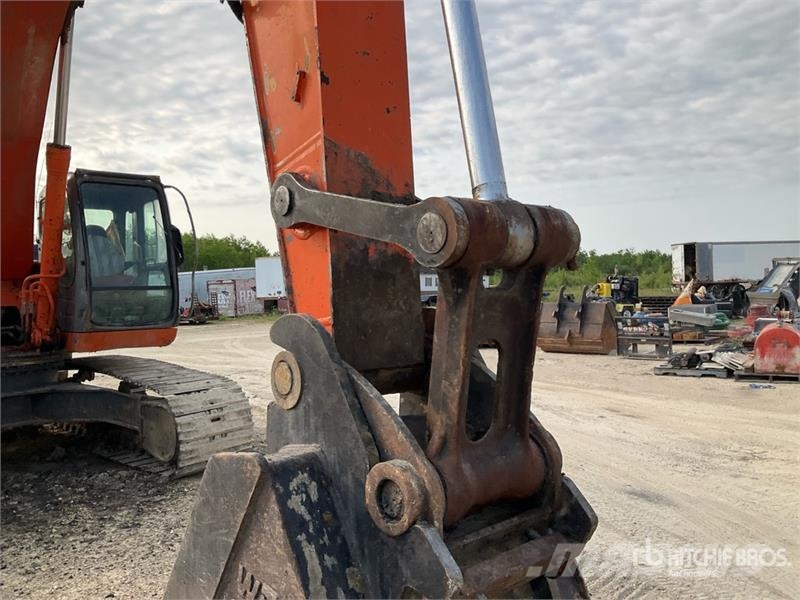 Hitachi ZX330LC Vikšriniai ekskavatoriai