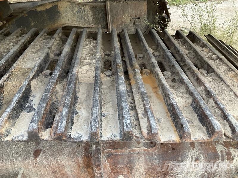Hitachi ZX330LC Vikšriniai ekskavatoriai