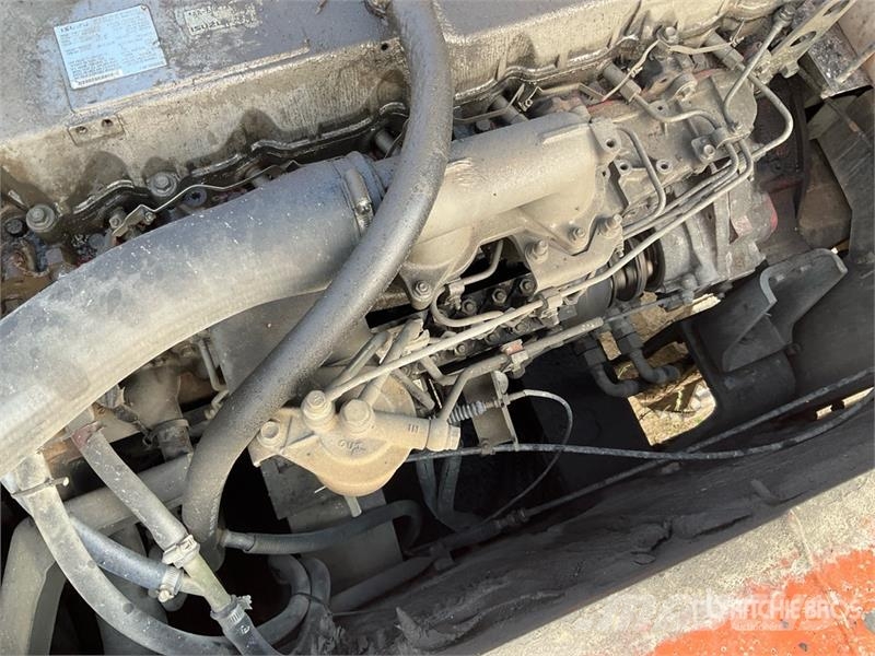 Hitachi ZX330LC Vikšriniai ekskavatoriai