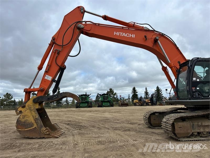 Hitachi ZX350LC-5N Tracked Excavator 履带挖掘机