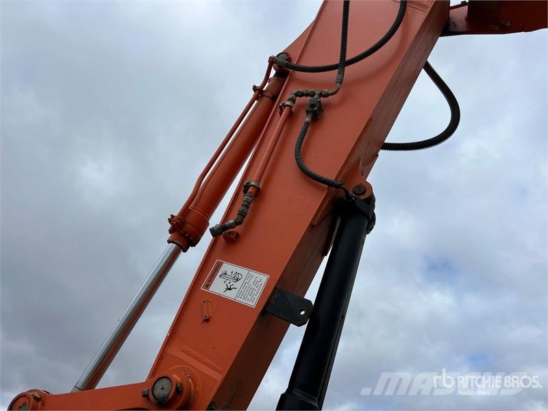 Hitachi ZX350LC-5N Tracked Excavator 履带挖掘机