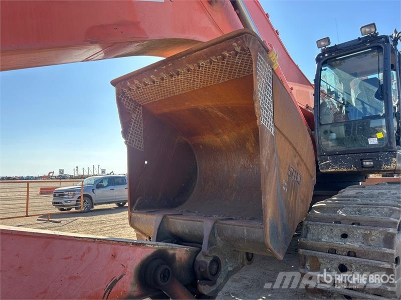 Hitachi ZX670 LC-5 VG Tracked Excavator Raupenbagger