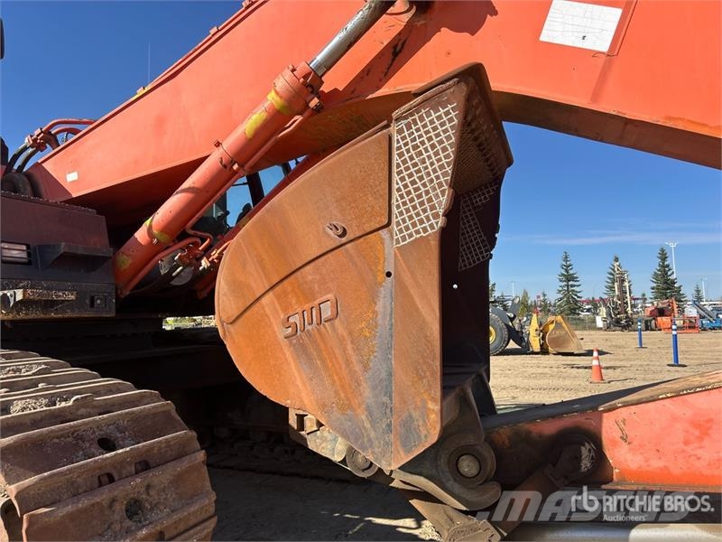 Hitachi ZX670 LC-5 VG Tracked Excavator Raupenbagger