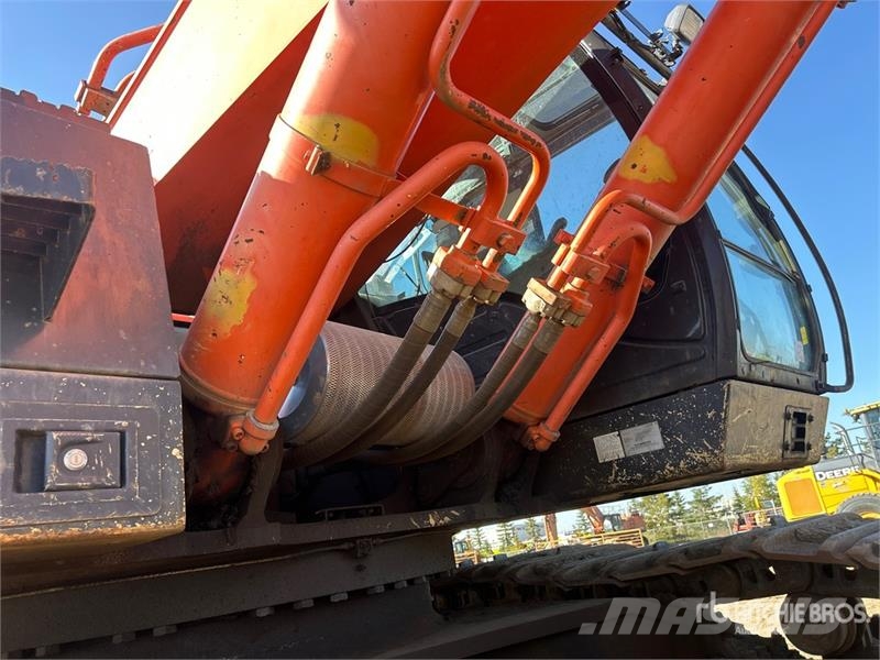 Hitachi ZX670 LC-5 VG Tracked Excavator Raupenbagger