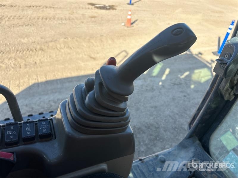 Hitachi ZX670 LC-5 VG Tracked Excavator Raupenbagger