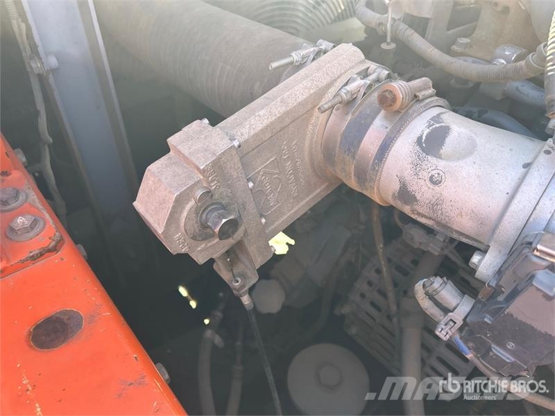 Hitachi ZX670 LC-5 VG Tracked Excavator Raupenbagger