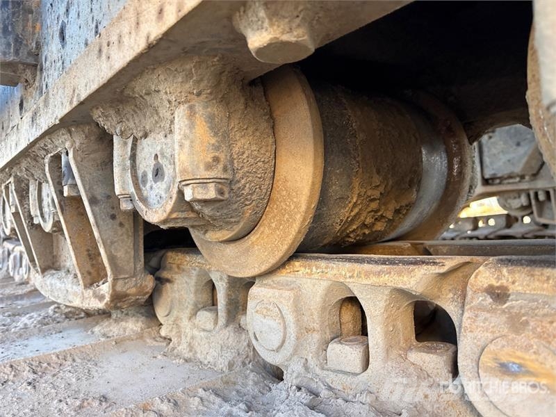 Hitachi ZX670LC-6 VG Tracked Excavator Raupenbagger