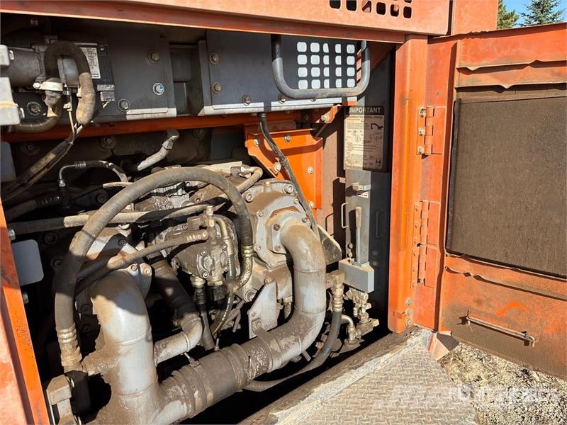 Hitachi ZX670LC-6 VG Tracked Excavator Raupenbagger