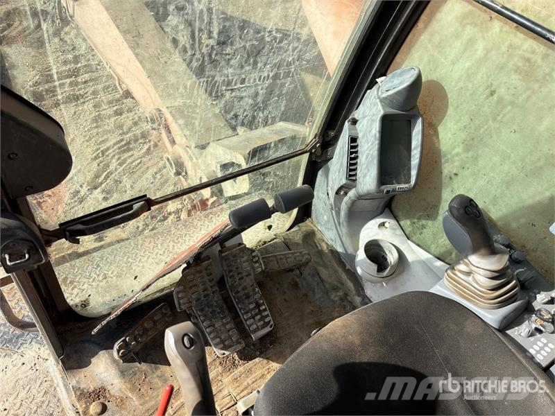Hitachi ZX670LC-6 VG Tracked Excavator Raupenbagger