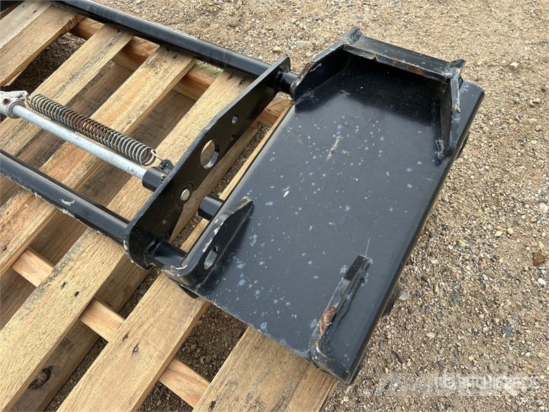 HLA ADAO600AL795Q Quick Connect Adapter Muut maatalouskoneet