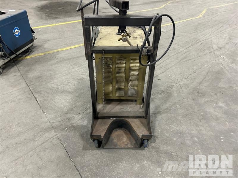 Hobart RC-250 100 A Mobile Multi-Process Electric Welder Schweissgeräte