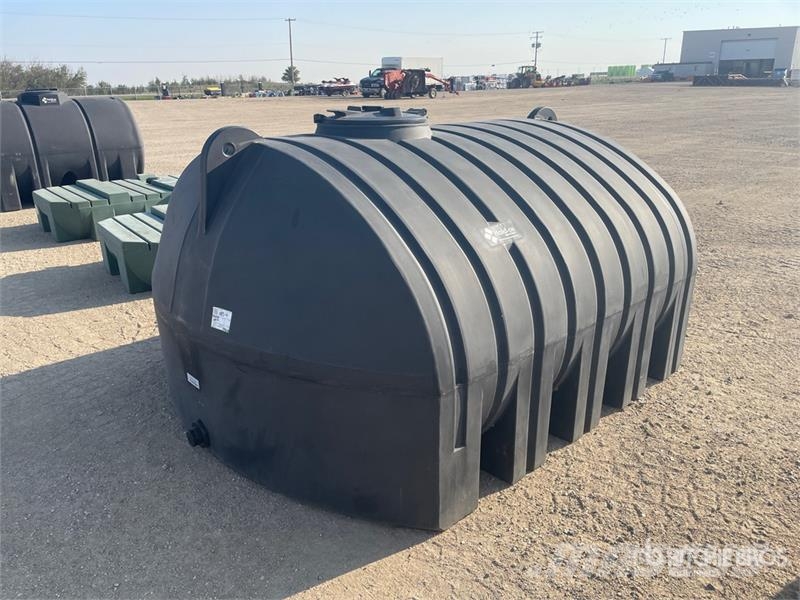 Hold-On 1200 gal Poly Low Profile Tank (Unused) 연료 및 첨가제 탱크