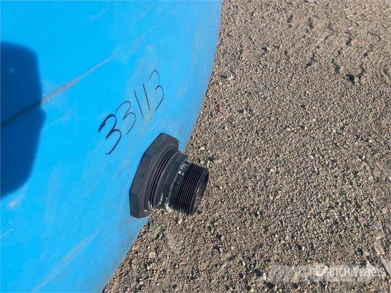  Hold-On 2000 gal Poly Low Profile Tank Depósitos de combustible y aditivos