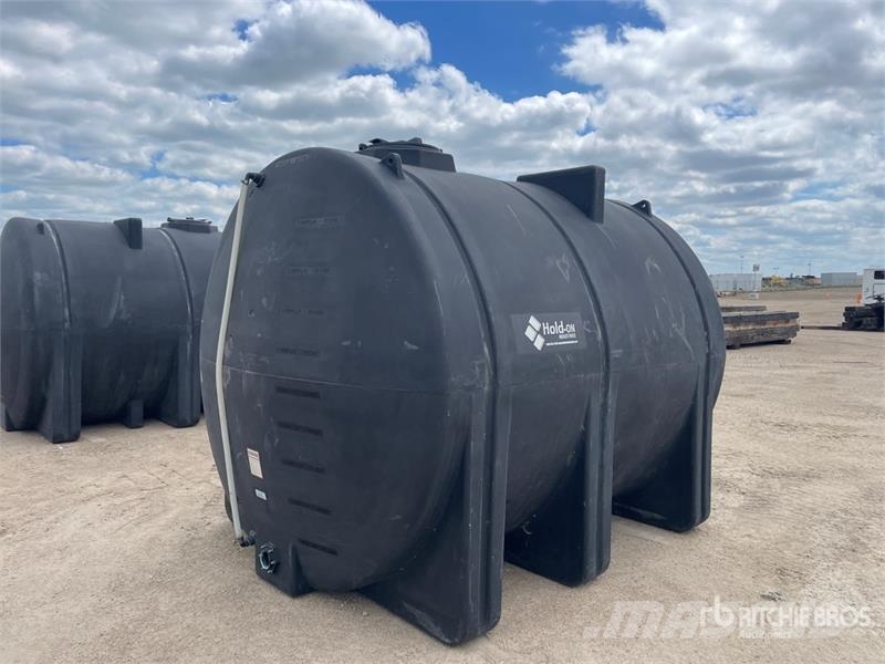 Hold-On 3350 gal Portable Poly Storage Tank 연료 및 첨가제 탱크