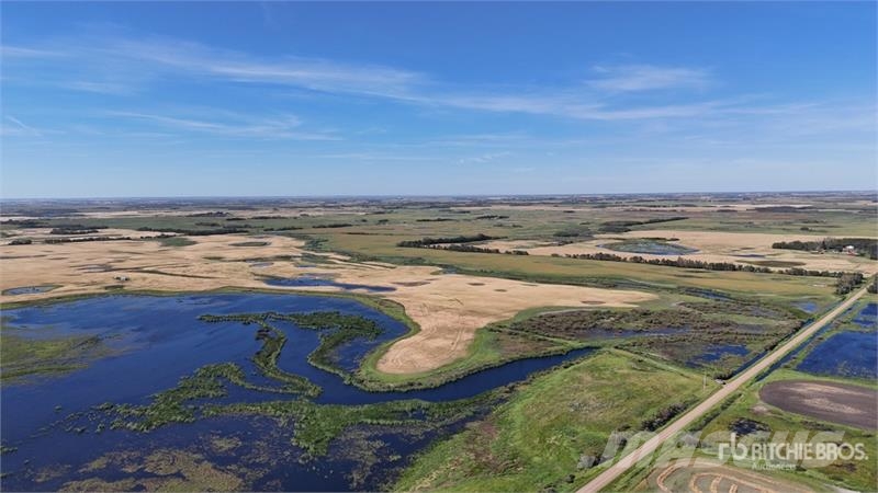 Holden AB NE 4-50-16-W4 160 +/- Acres on Title Farmland Sonstige Landmaschinen