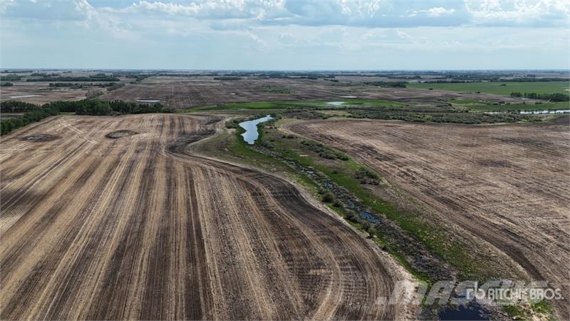 Holden AB NE 4-50-16-W4 160 +/- Acres on Title Farmland Lantbruk - Övrigt