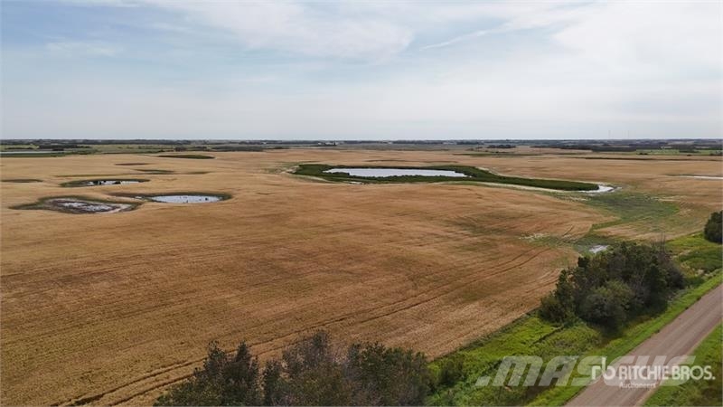 Holden AB NW 4-50-16-W4 160 +/- Acres on Title Farmland Sonstige Landmaschinen