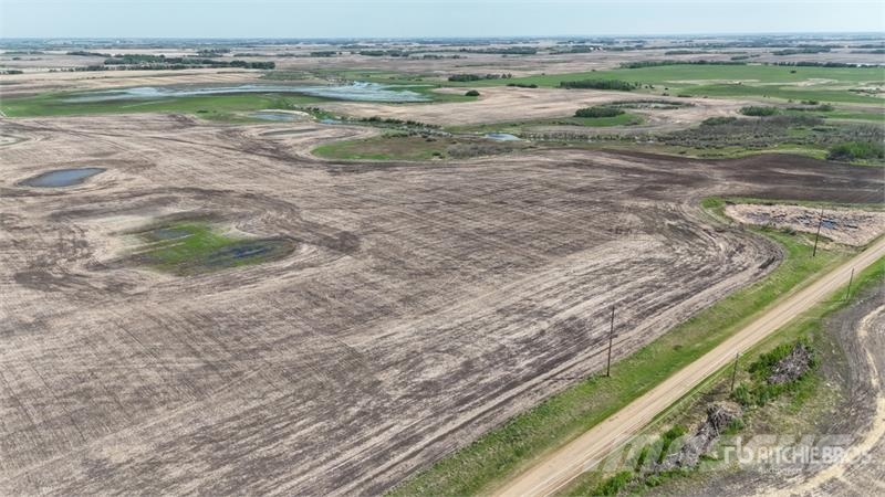 Holden AB SE 4-50-16-W4 159 +/- Acres on Title Farmland Lantbruk - Övrigt