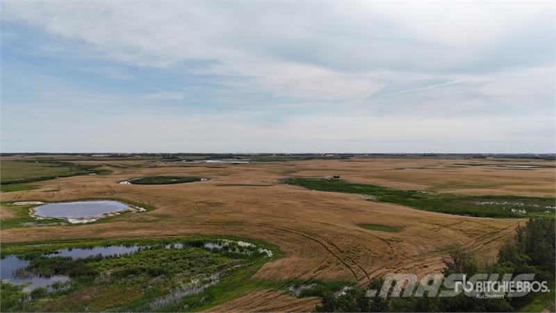 Holden AB SW 9-50-16-W4 160 +/- Acres on Title Farmland Sonstige Landmaschinen