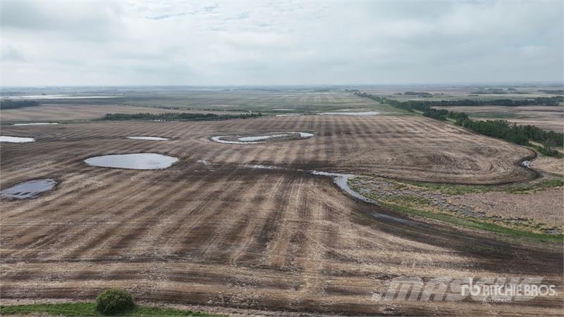 Holden AB SW 9-50-16-W4 160 +/- Acres on Title Farmland Lantbruk - Övrigt