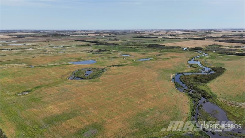 Holden AB SW 9-50-16-W4 160 +/- Acres on Title Farmland Sonstige Landmaschinen