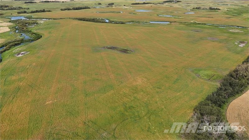 Holden AB SW 9-50-16-W4 160 +/- Acres on Title Farmland Sonstige Landmaschinen