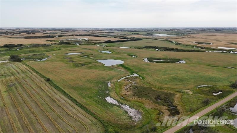 Holden AB SW 9-50-16-W4 160 +/- Acres on Title Farmland Sonstige Landmaschinen