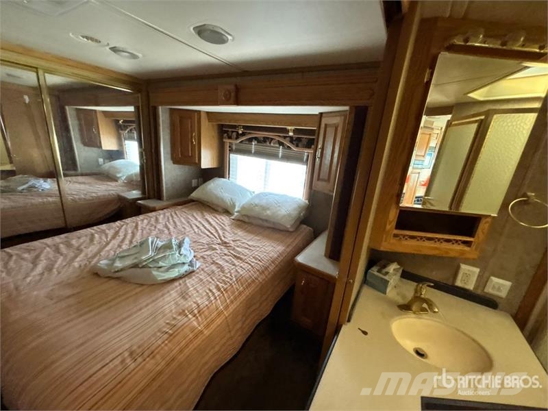  Holiday Rambler Neptune Motor Home Motorhomes and caravans
