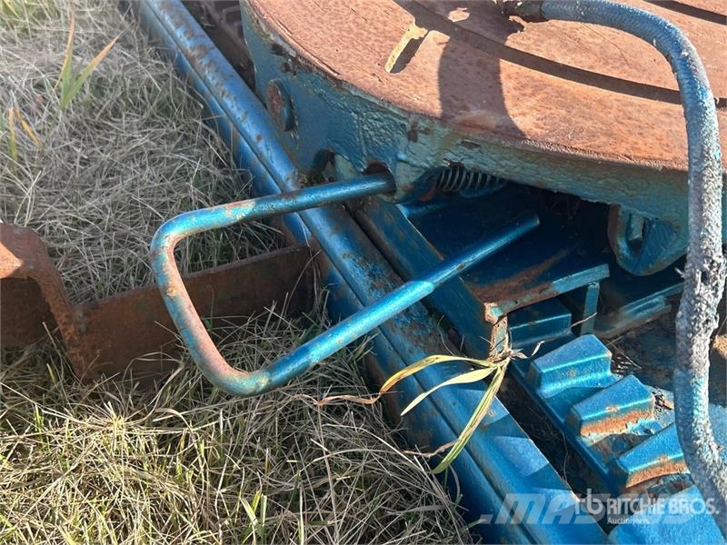 Holland 5th Wheel Air Sliding Hitch Assembly Other components