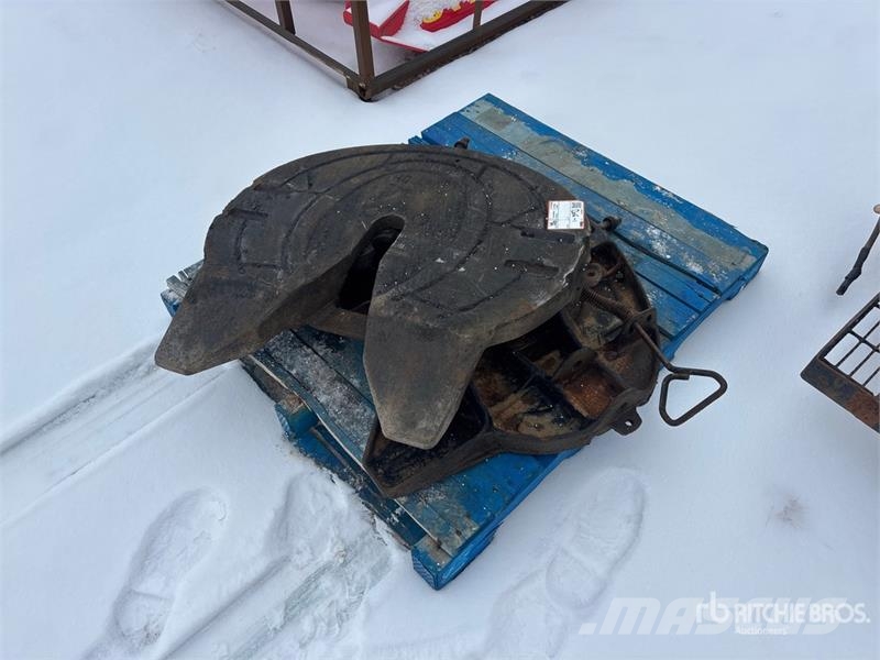  Holland of (2) Holland Fifth Wheel Hitch Ostale poljoprivredne mašine