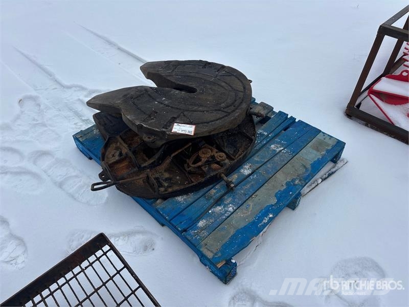  Holland of (2) Holland Fifth Wheel Hitch Ostale poljoprivredne mašine
